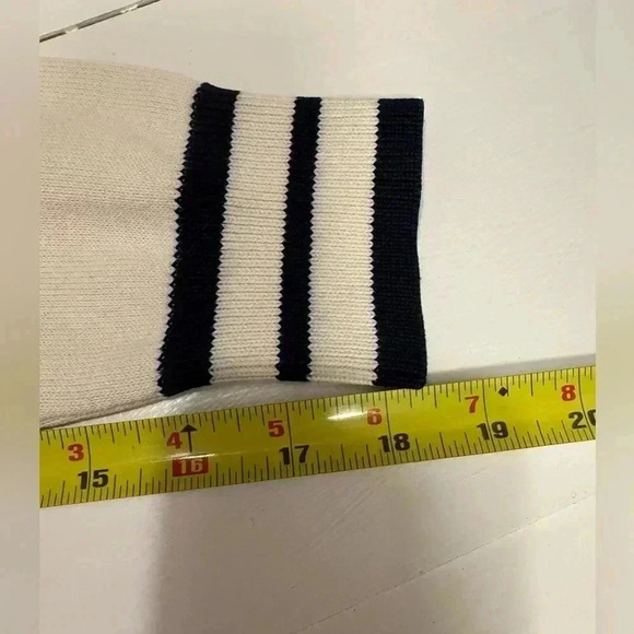 Liz Claiborne pullover crewneck lightweight sweater white and black size small - Picture 10 of 10